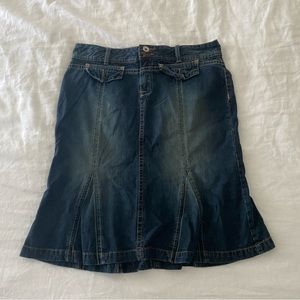 Vintage Y2K dark wash low rise denim midi skirt
